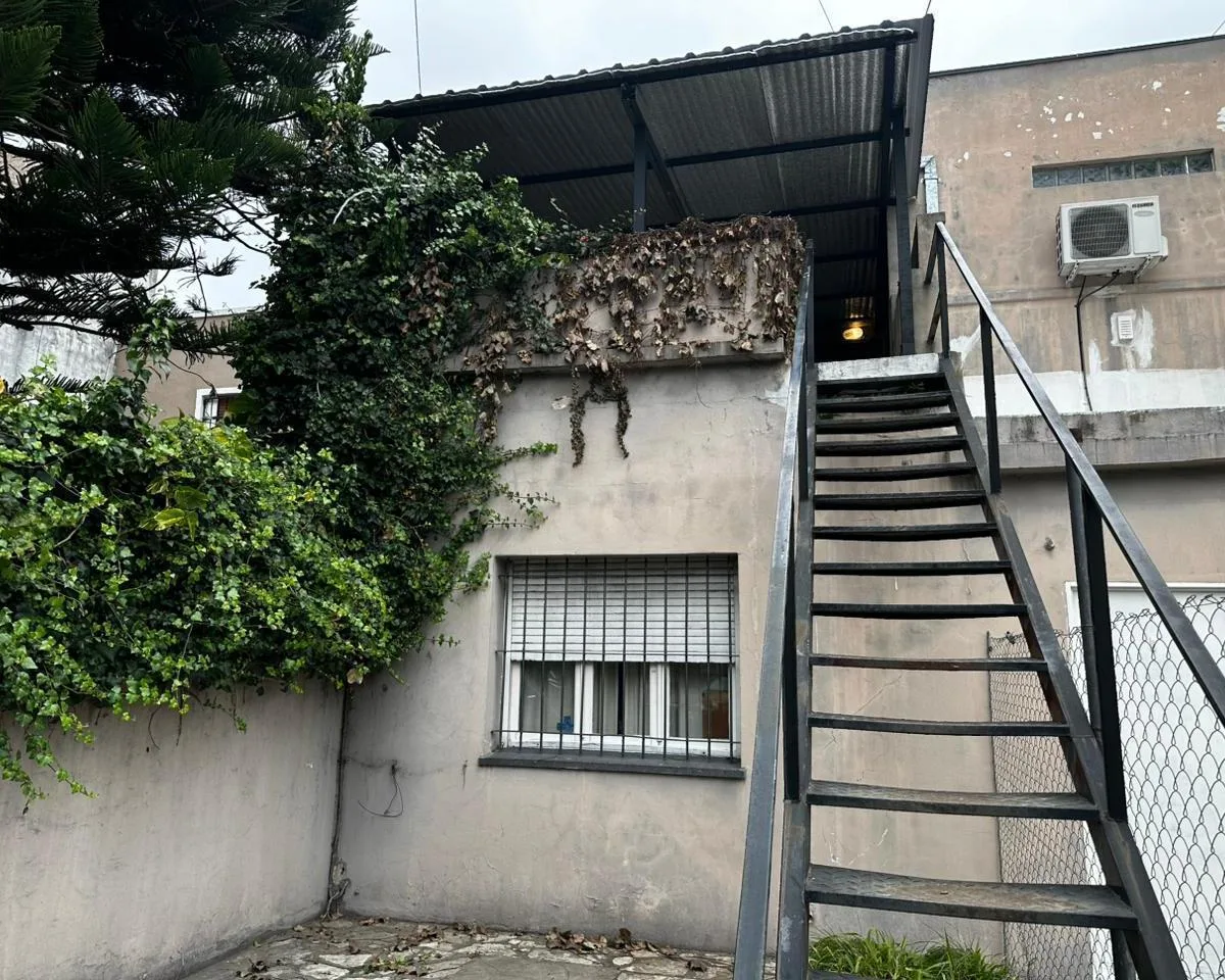 Departamento 2 Amb con Galeria y Cochera