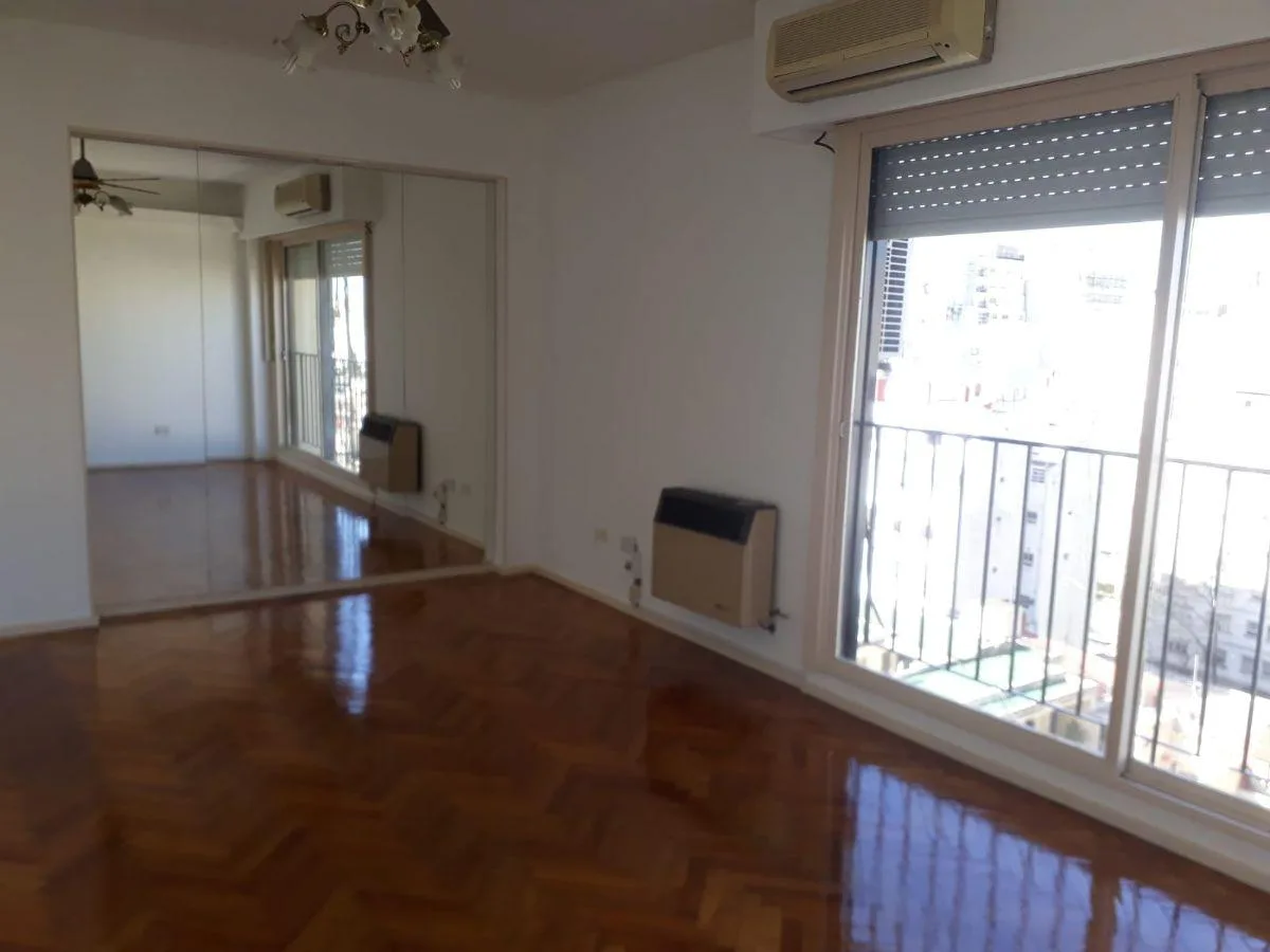 Alquiler 3 Ambientes con Cochera (Opcional) y Balcon en Almagro