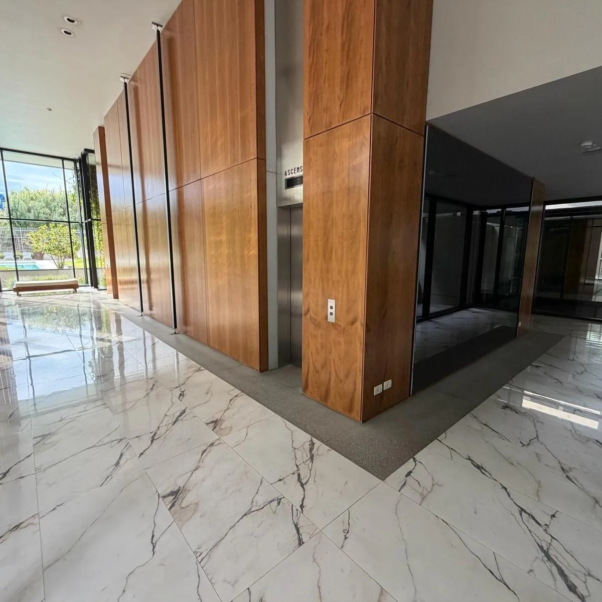 3 ambientes con 2 suites