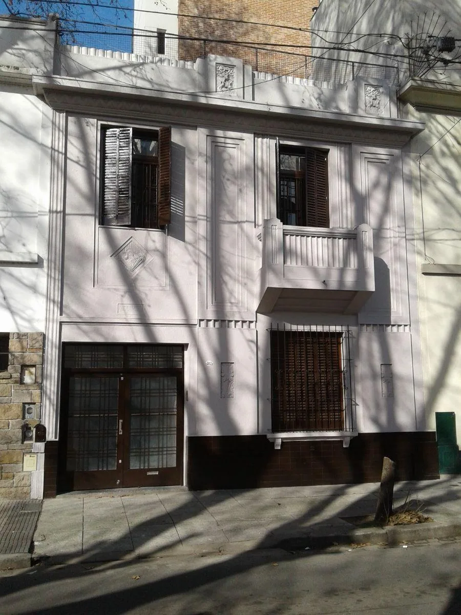 Casa 4 Ambientes en Alquiler - Agronomia