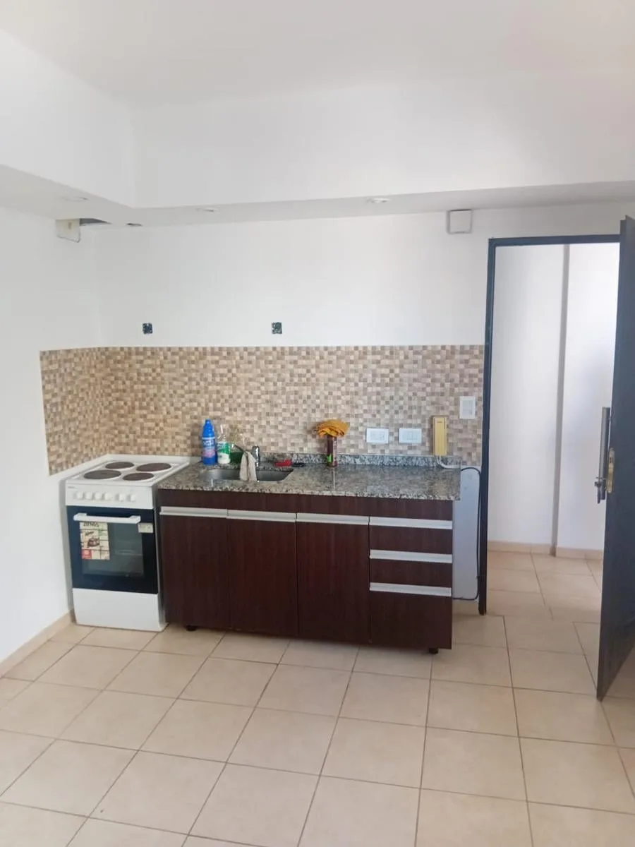 Alquiler - Excelente 2 Ambientes a m. de Av Mitre - Wilde - $480.000 Exp