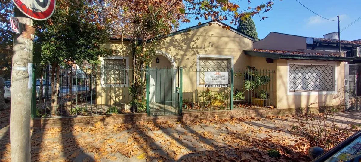 4-room house, patio and 2 baths