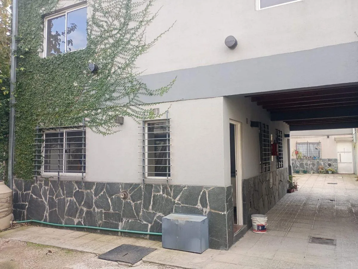 Duplex 3 Ambientes en Alquiler con Cochera