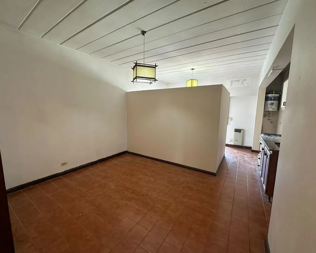 En Alquiler 2 Ambientes Castelar