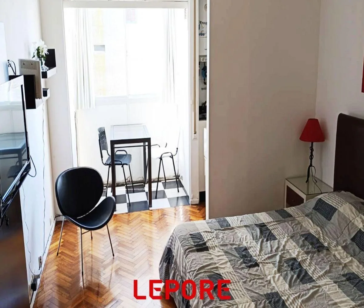 Monoambiente amoblado con kitchenette