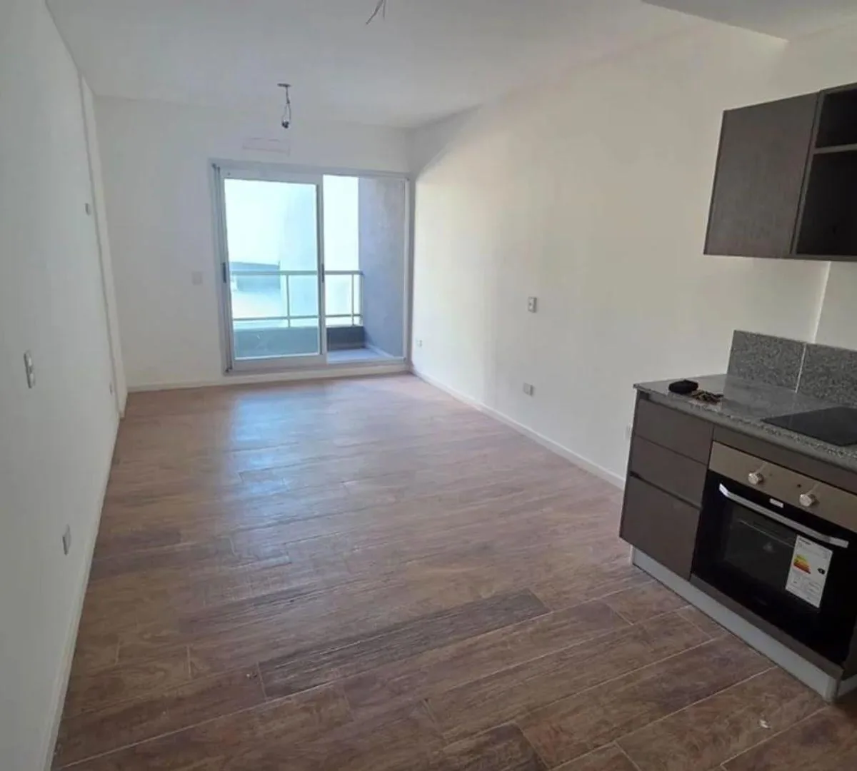 Studio with balcony and grill