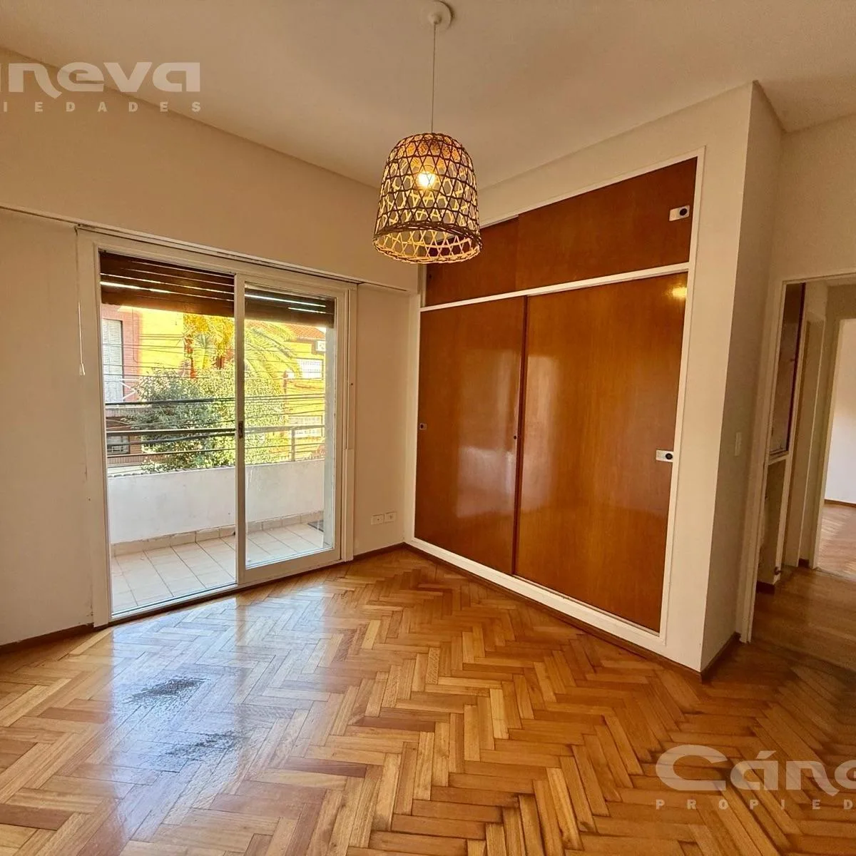 Departamento 2 Dorm., Balcón, Patio, Vicente López de Maipú a Vías