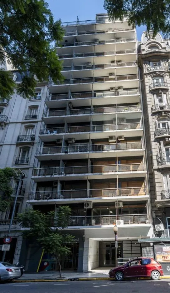 Rear-facing studio, balcony