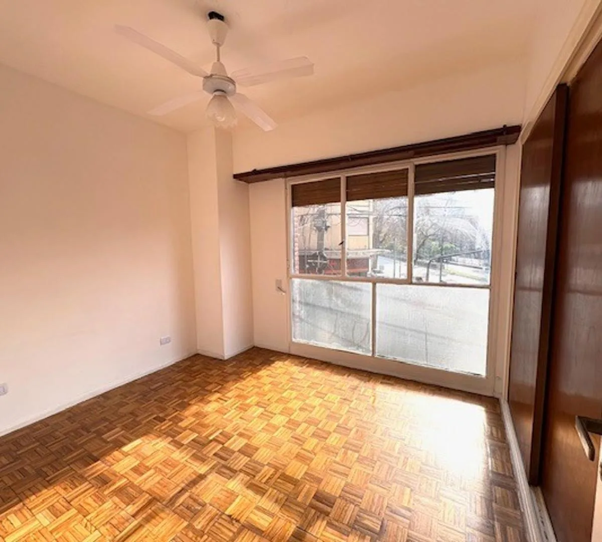 2-bedroom apartment with private patio