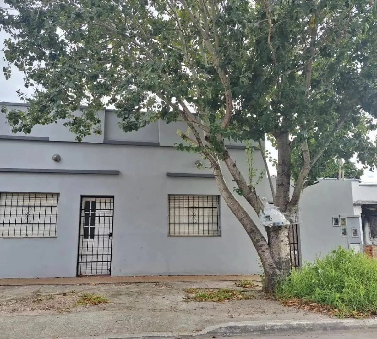 Casa 3 Amb con Patio y Terraza - San Justo