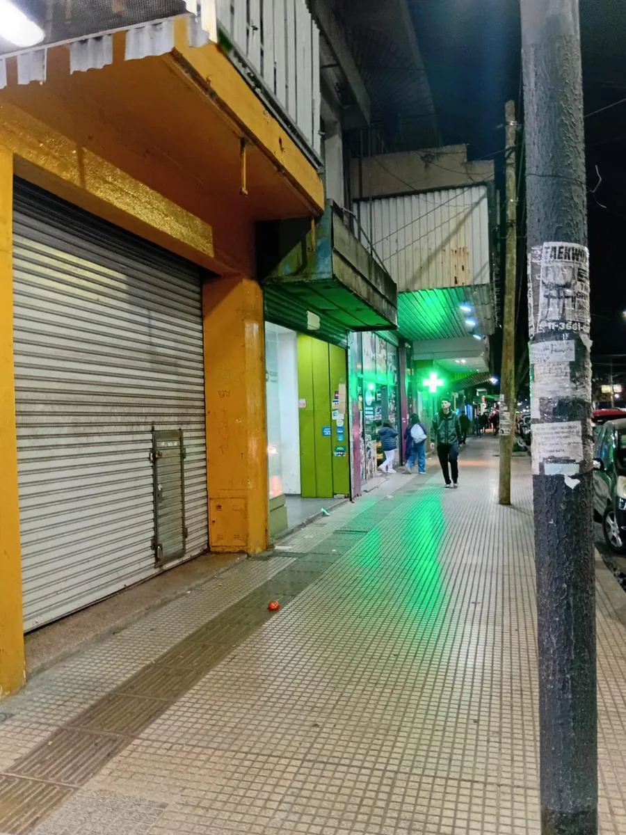 Espaço comercial em Munro, 2 andares