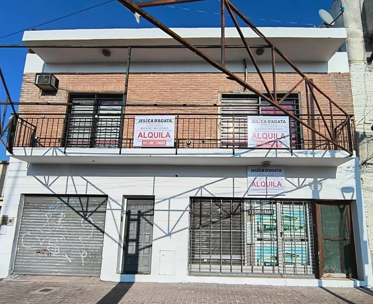 Upper-floor 3BR, terrace and parking