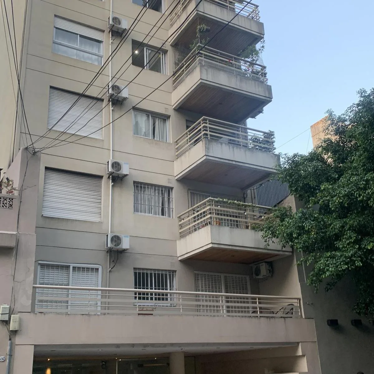 Barrio Norte: Moderno Excelente Monoambiente Dividido con Amenities