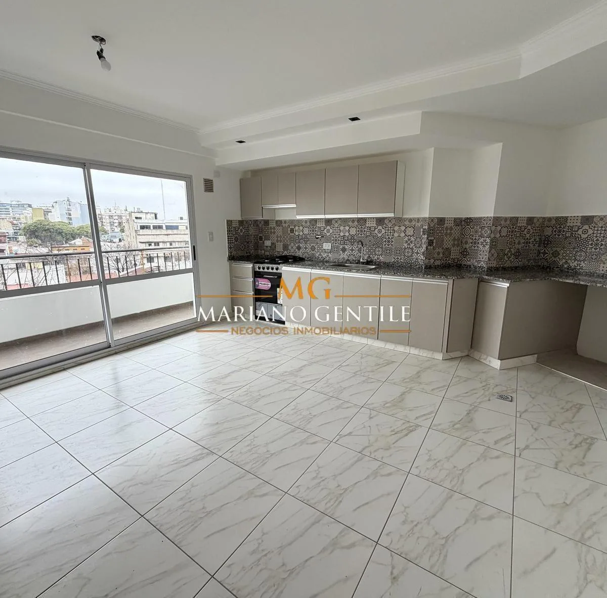 41 m², front balcony, brand new