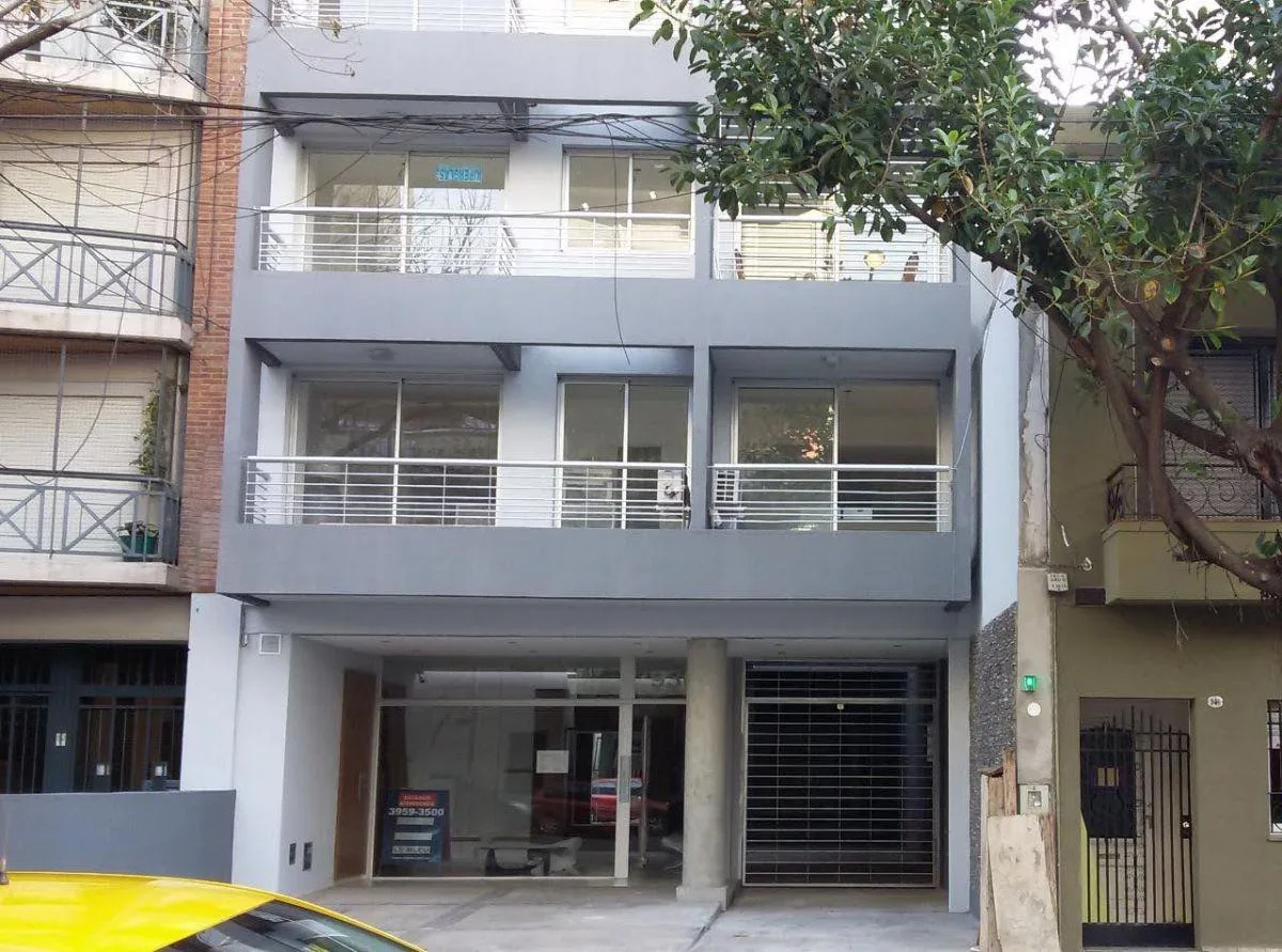 Studio com varanda, SUM e piscina