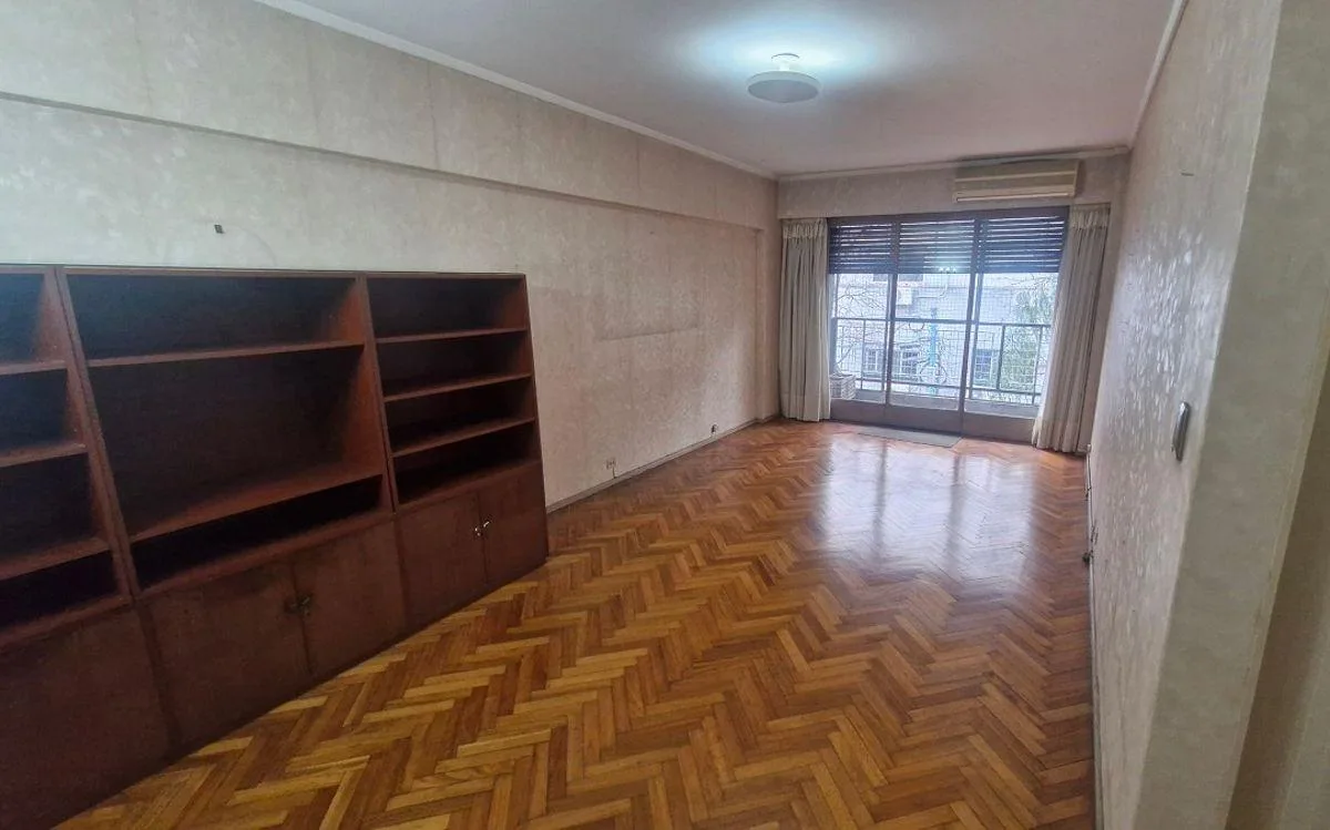 Departamento de 3 Dorm. Dependencias, Balcón - Balvanera - Alquiler