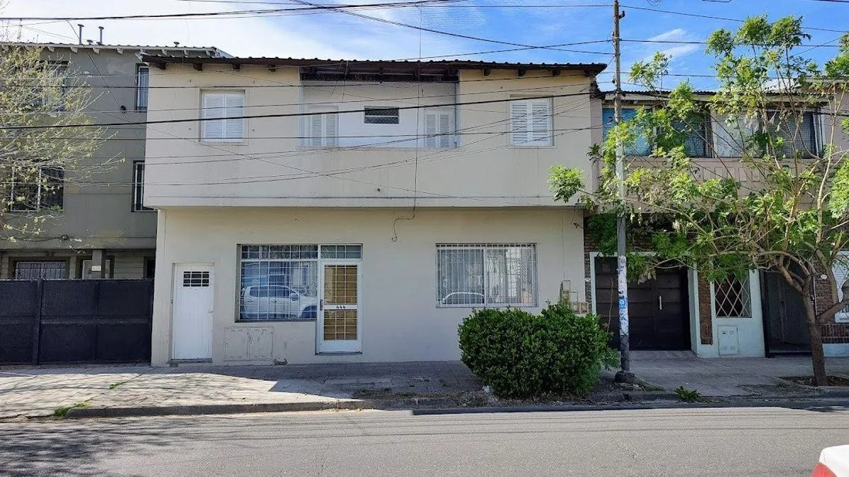 3-room PH with balcony and patio