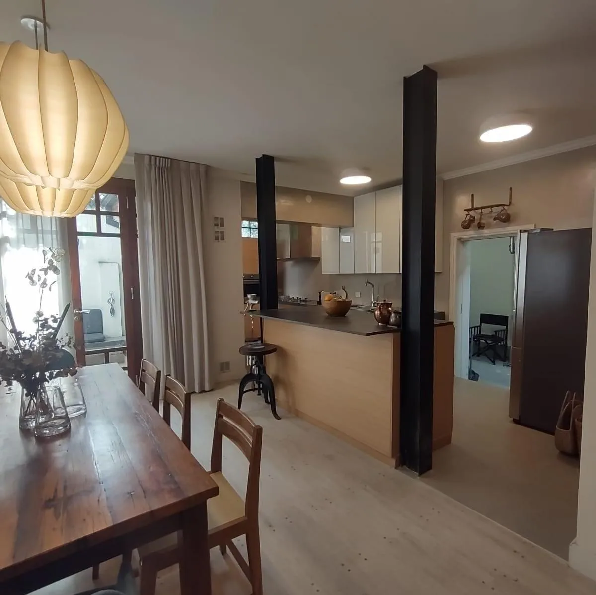Renovated house, 3BR, playroom