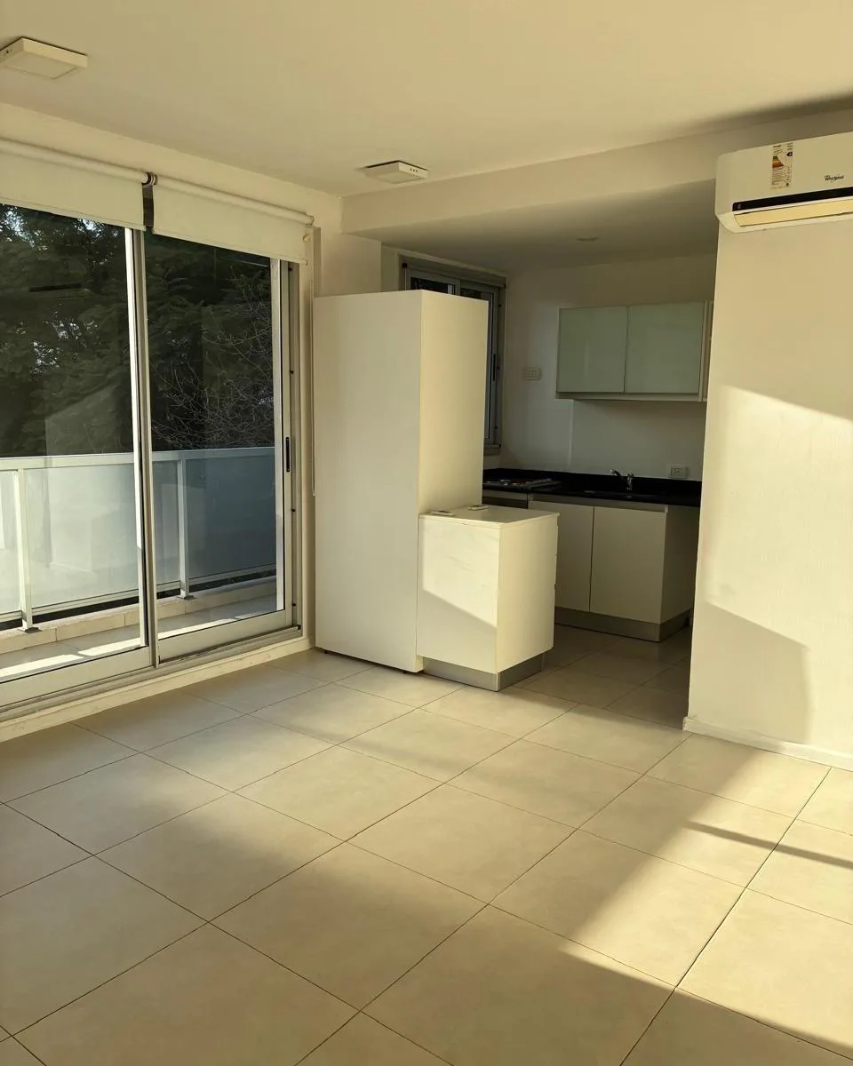2-room unit with balcony and SUM
