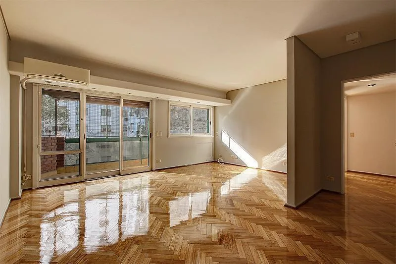 4th floor, balcony, 2 suites