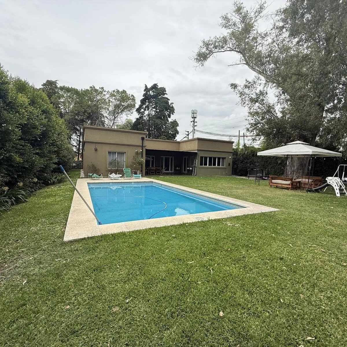 Casa en Sausalito Pilar, Venta y Alquiler