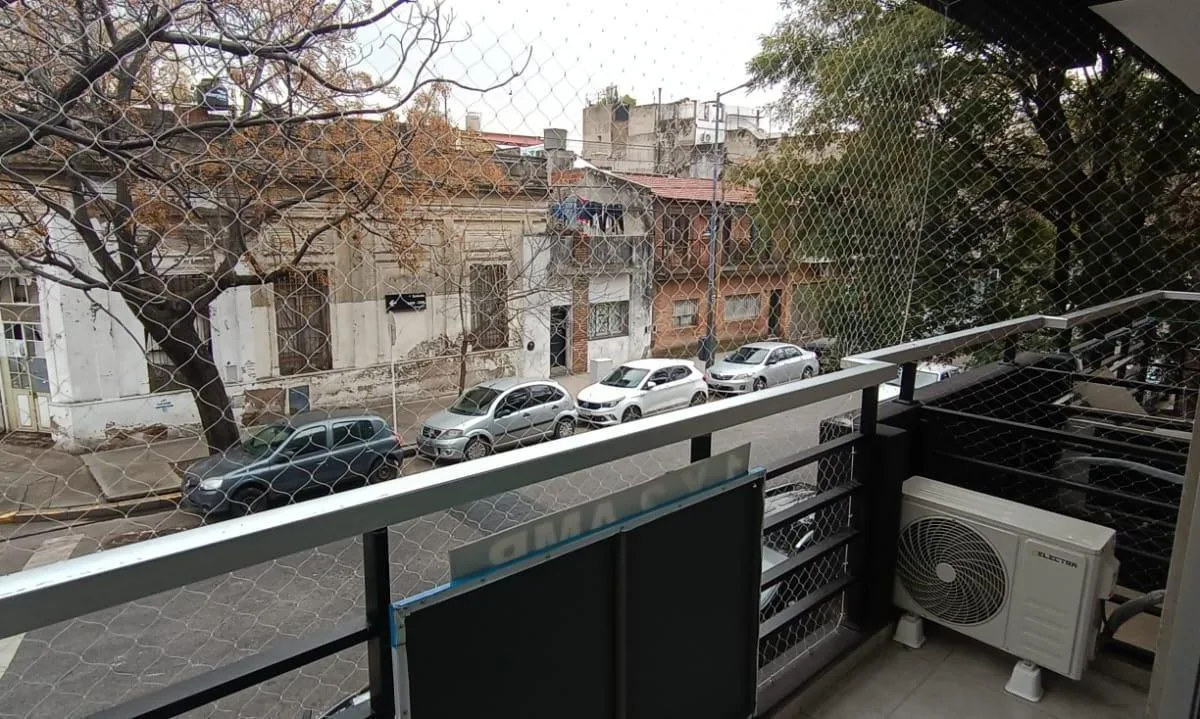 Studio with balcony and grill