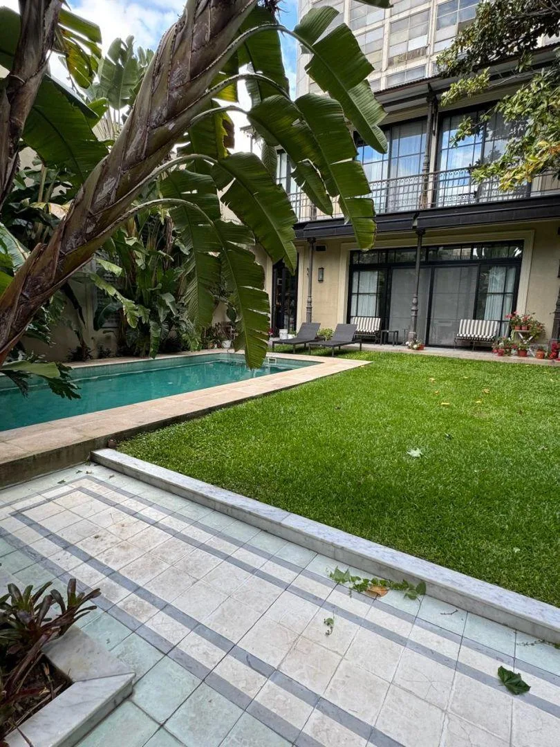 Listing: 5 bedrooms, Caballito