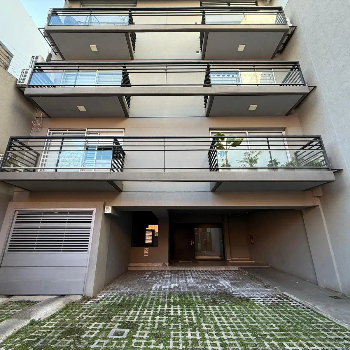 Departamento en Alquiler Monoambiente con Cochera