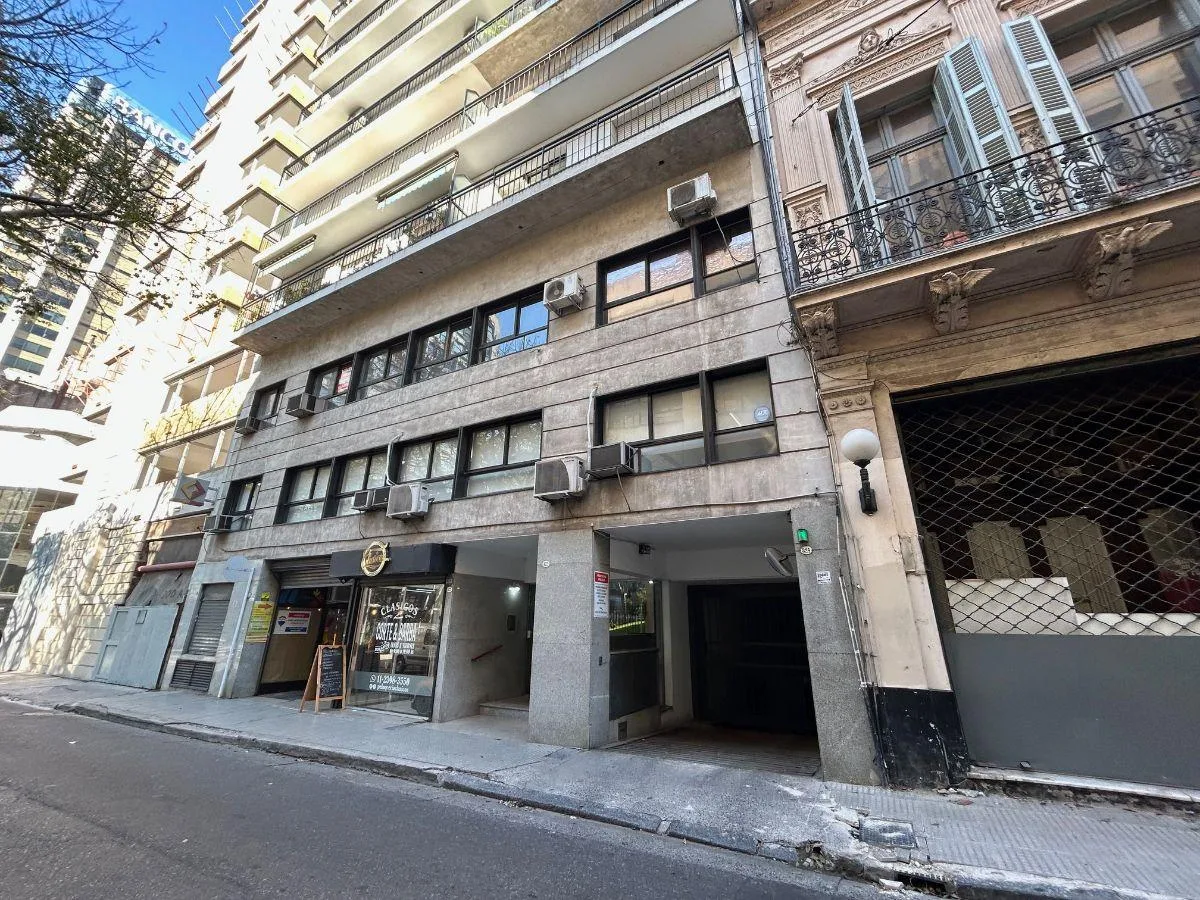 4° piso con balcón y parquet