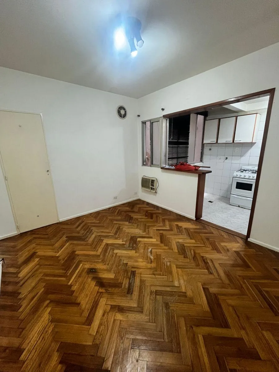 Recoleta 2-room with separate kitchen