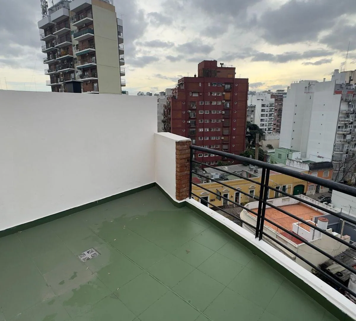 Monoambiente en Caballito con Terraza y Balcón