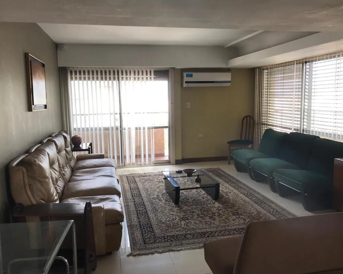 18th-floor penthouse, 2 balconies