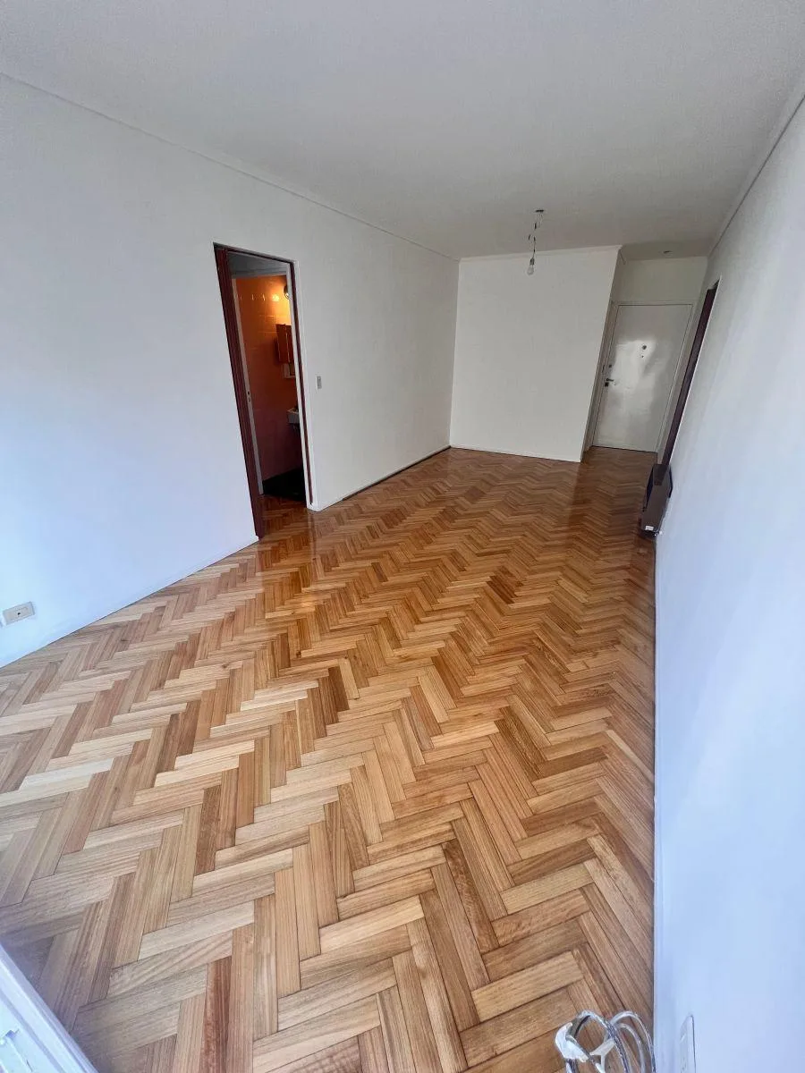 Departamento de 3 Dorm con Balcón a Una Cuadra del Subte