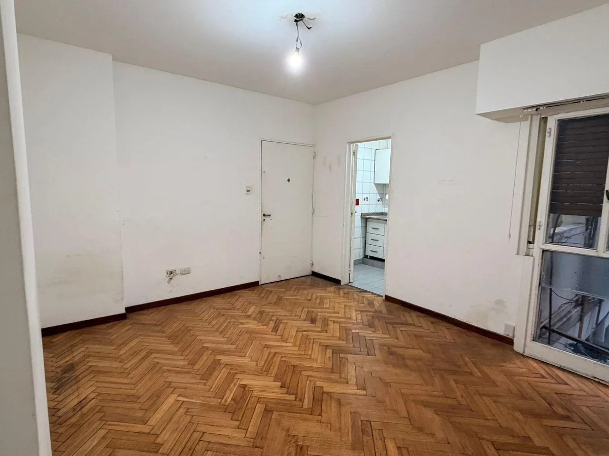 Recoleta 2-room apt, 35 m²