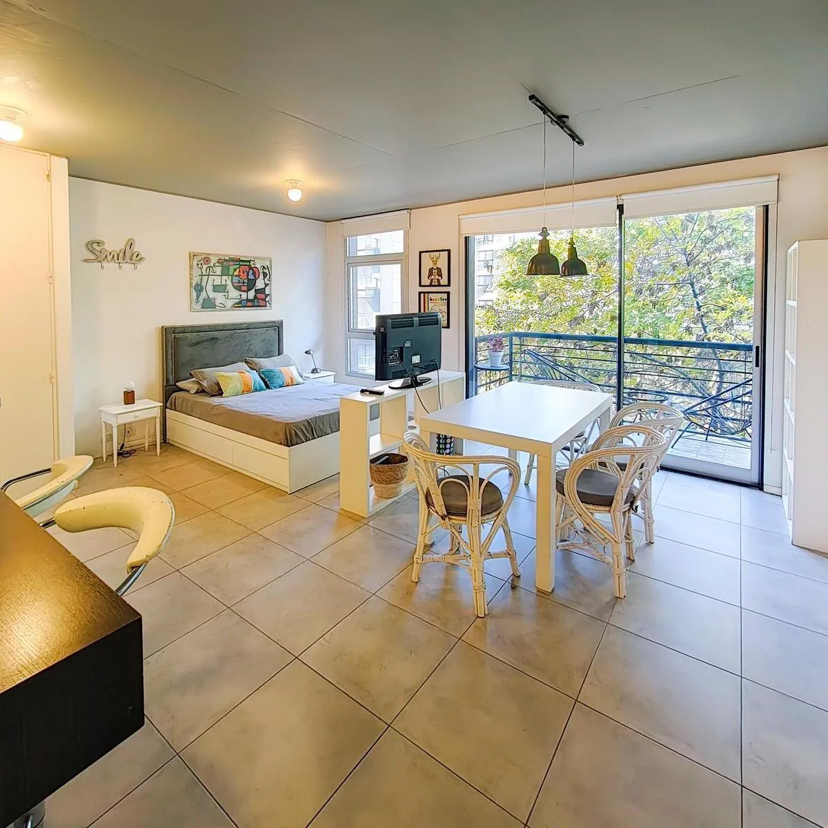 Furnished studio with balcony