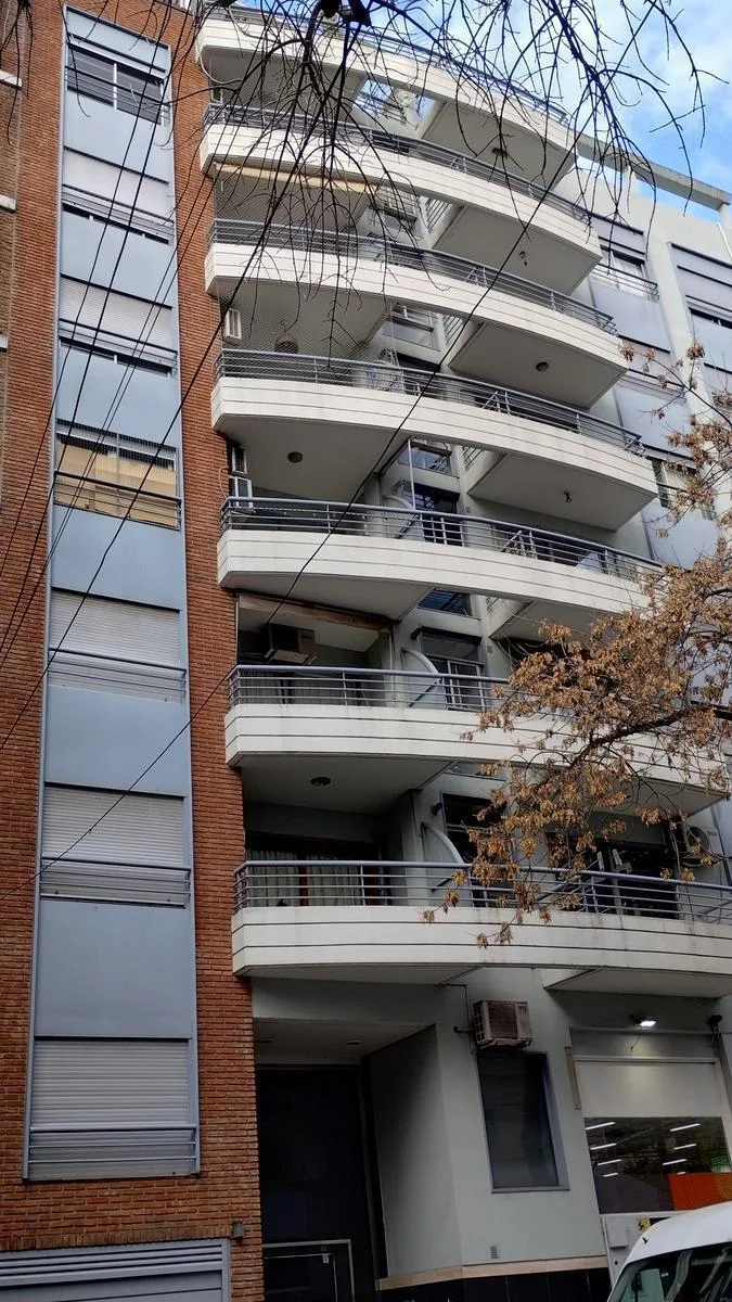 2-room unit with balcony and parking