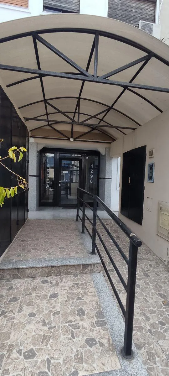 Gran Departamento de 2 Ambientes con Patio Propio