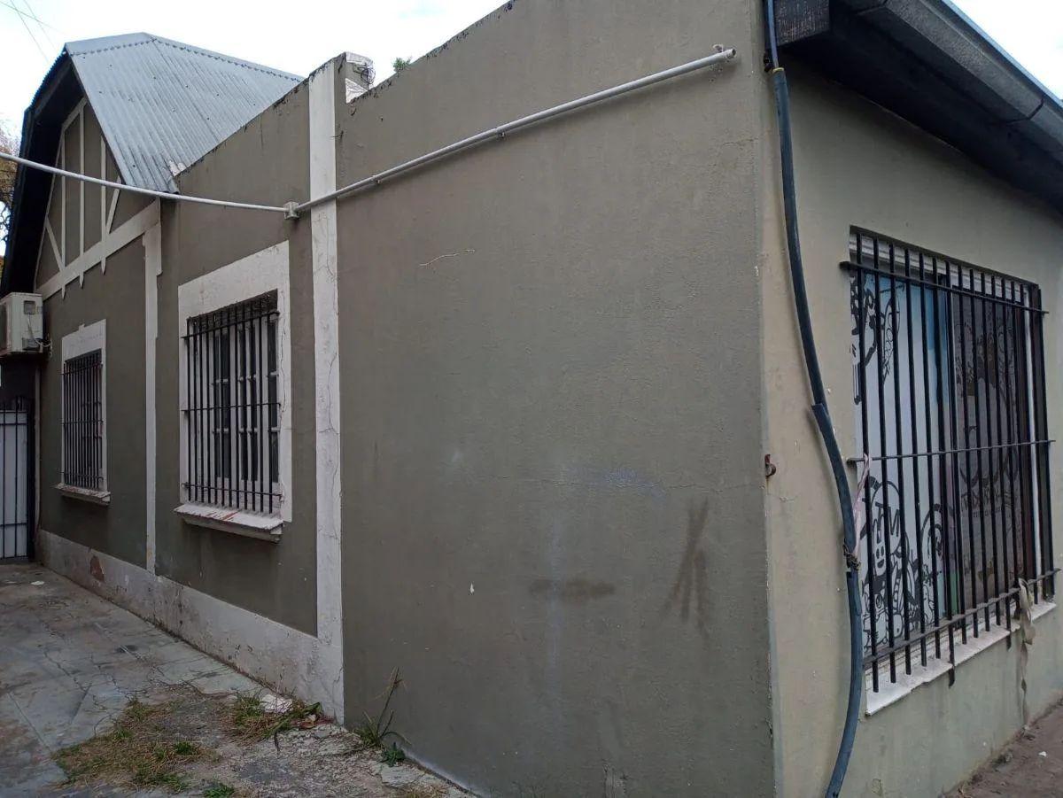 Casa comercial com quincho