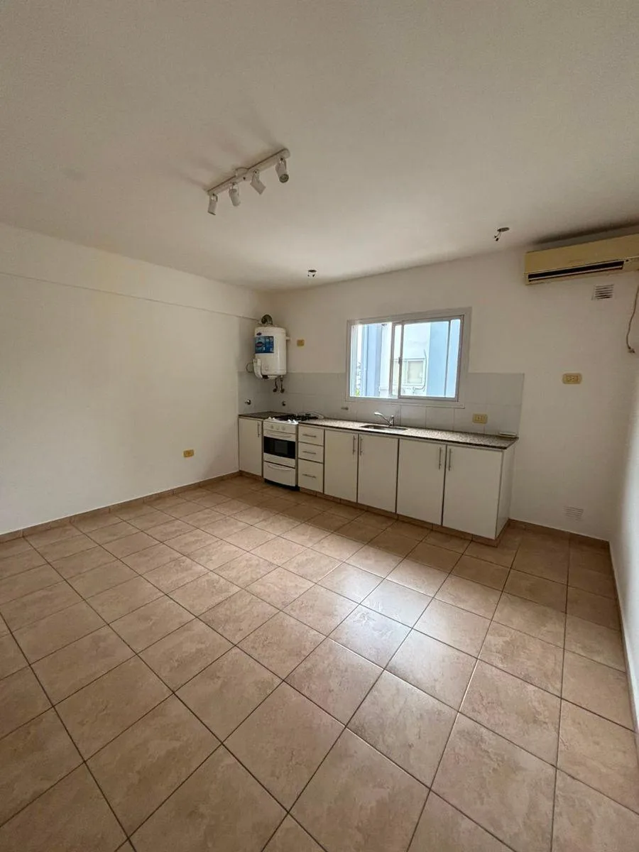 Hermoso Departamento de 1 Dormitorio en Alquiler con Bajas Expensas
