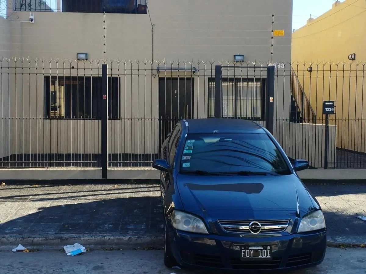 Casa P. H Frente con Ambientes Amplios