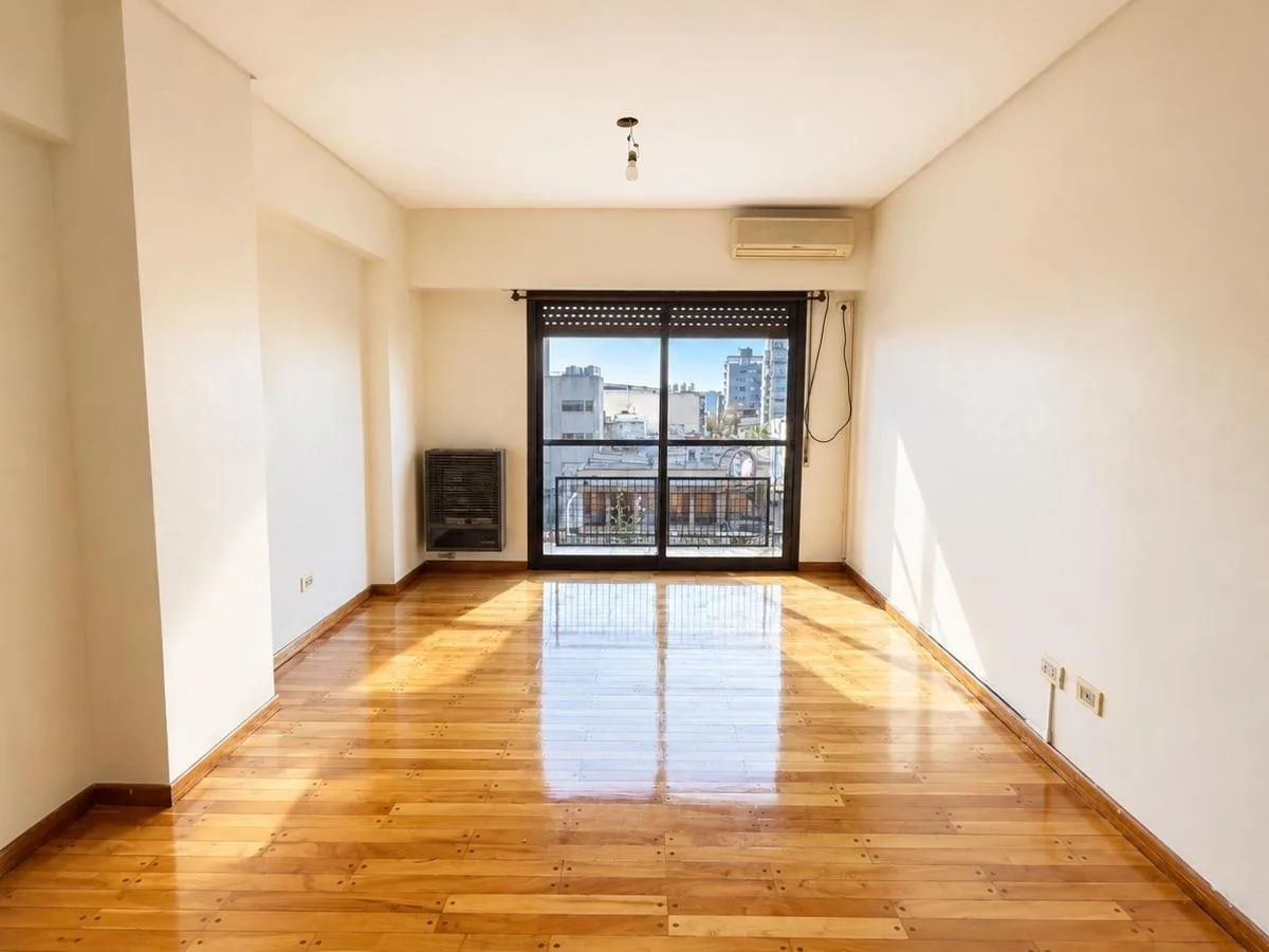 Alquiler Departamento 3 Ambientes con Cochera | Quilmes Centro