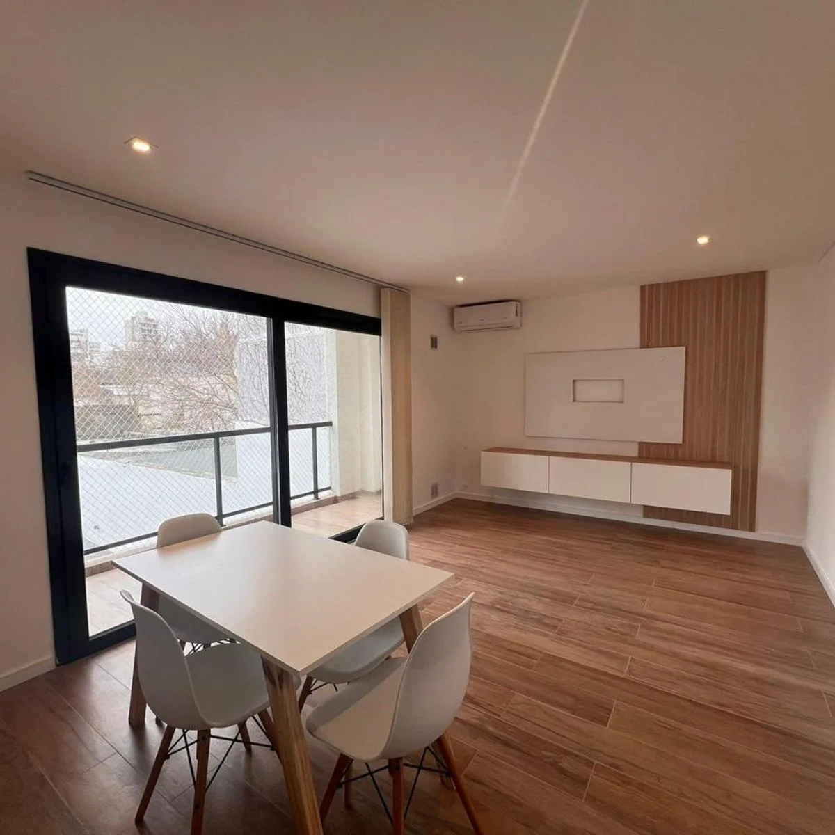 Imóvel: 1 quarto, La Plata