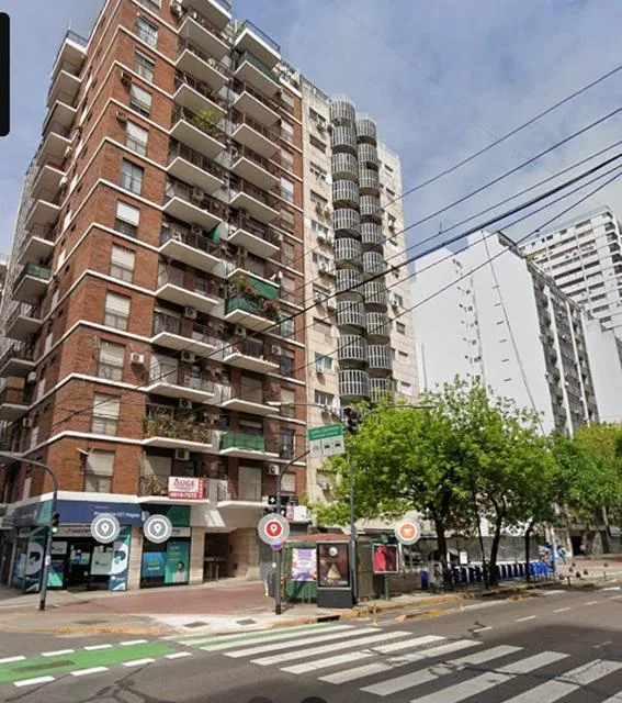 Av Cordoba 1606