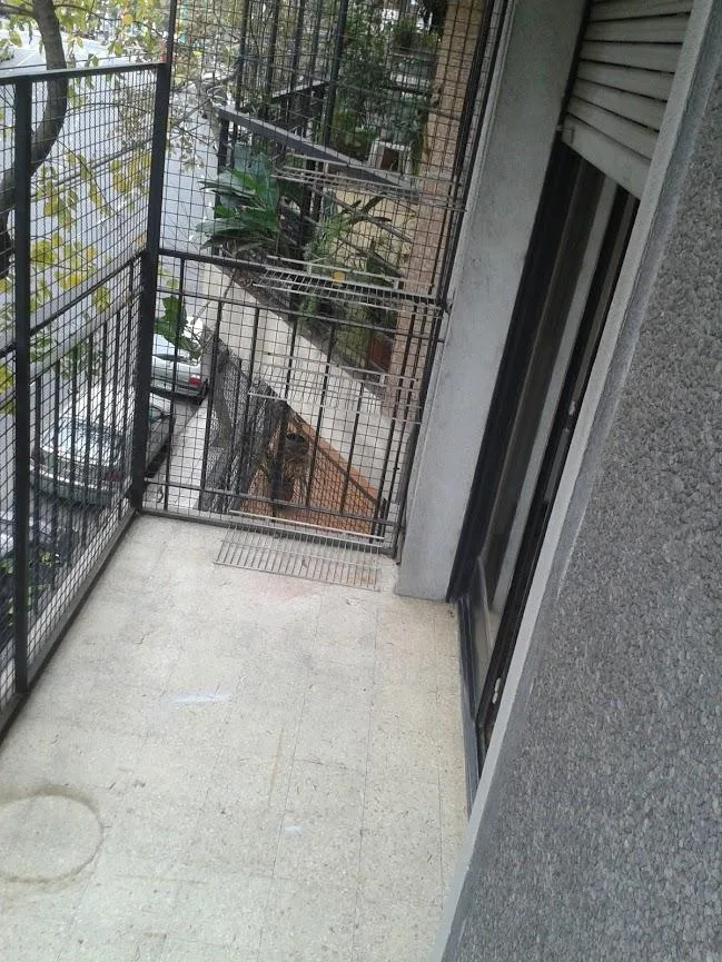 Excelente Departamento de 4 Ambientes con Balcon