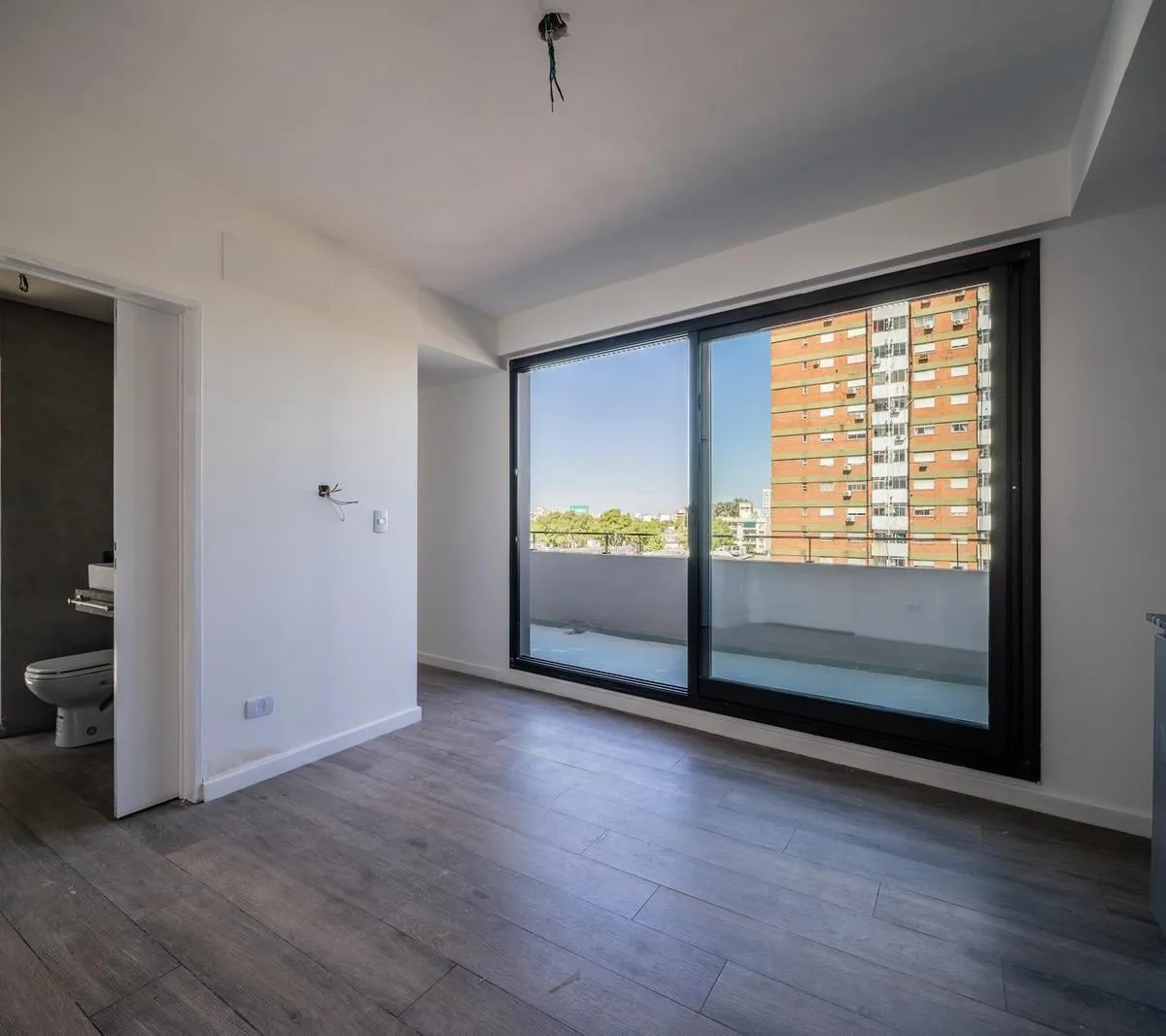 Alquiler • Villa Gral. Mitre • Monoambiente Divisible