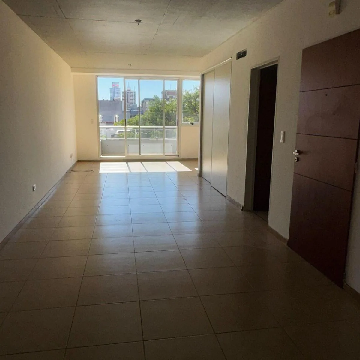 Monoambiente con Balcón, 3º Piso