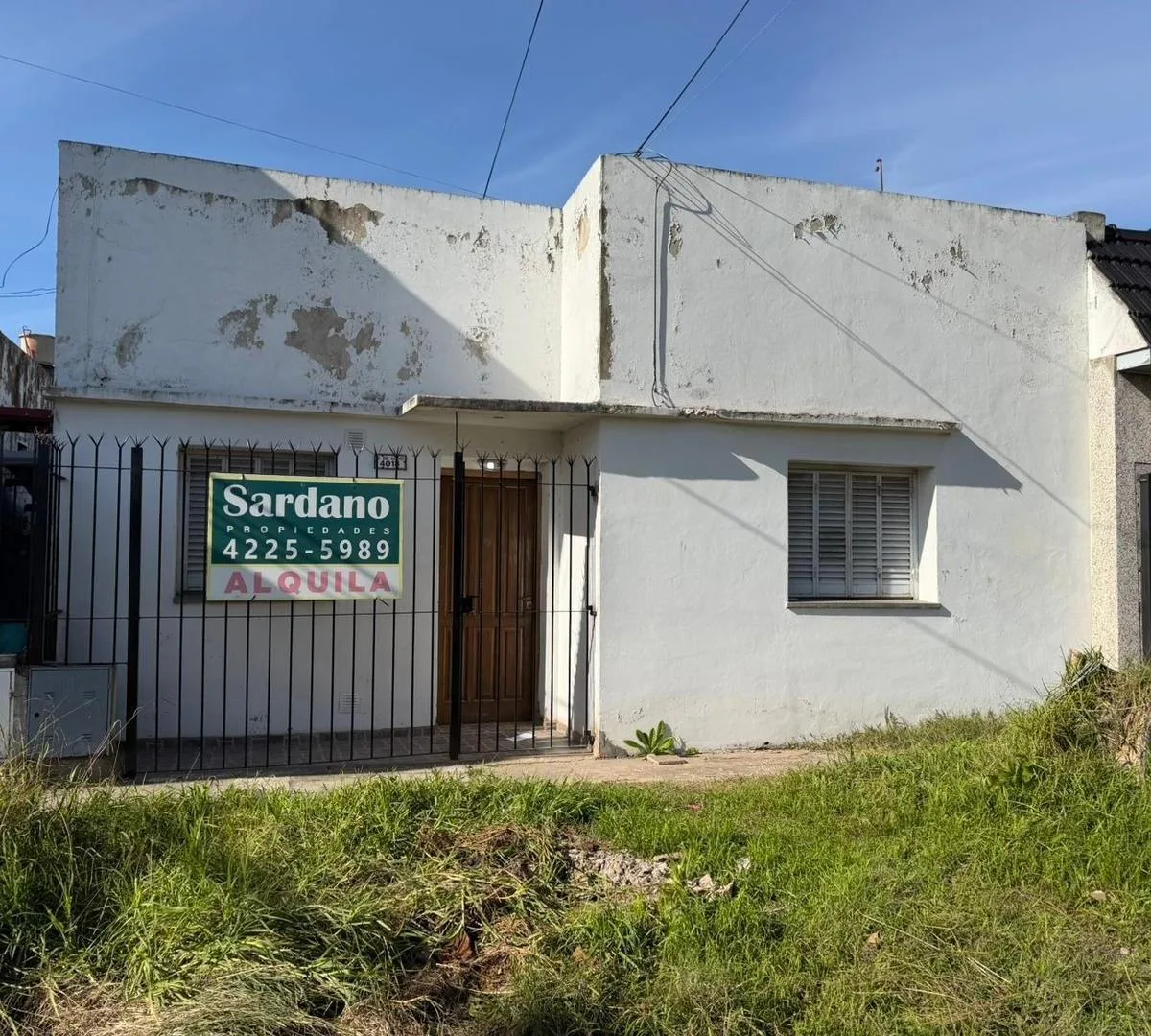 Listing: 2 bedrooms, Lanús