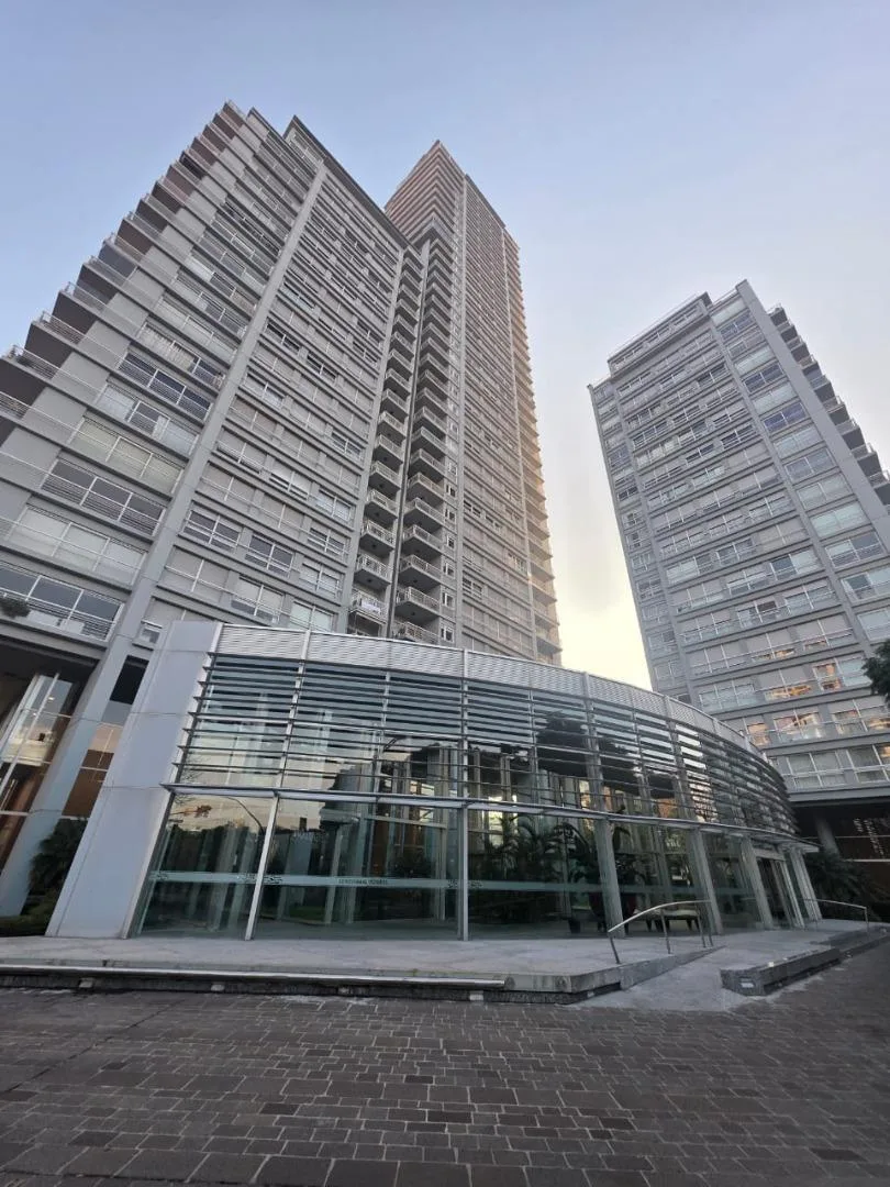 2BR with parking and balcony