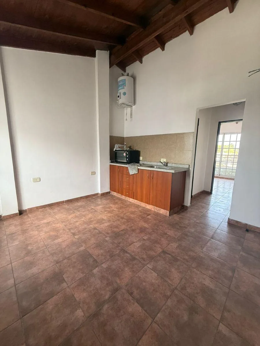 2 ambientes con balcón