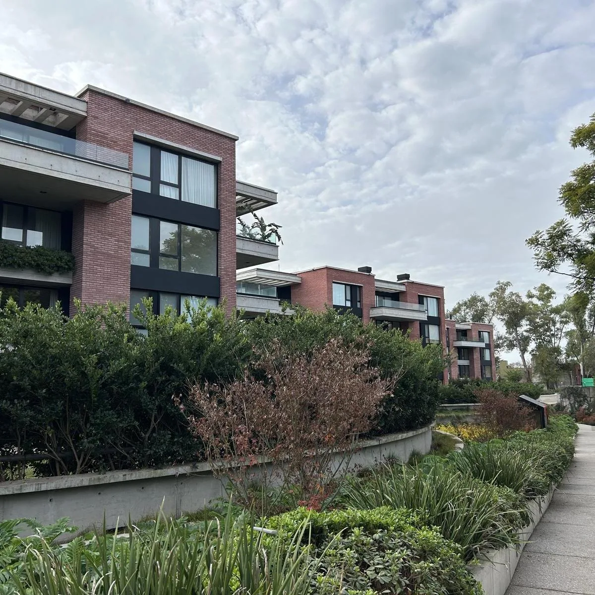 Pb con Jardín en Urbana Las Lomas